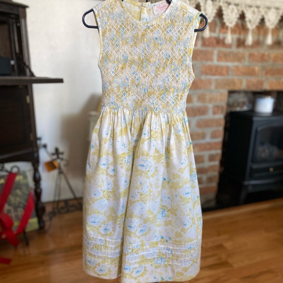 Sophie Dess Girls Smocked Dress size 4 - Picture 1 of 16